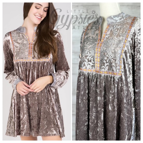 POL Tops - POL Luxury Velvet Lace Tunic